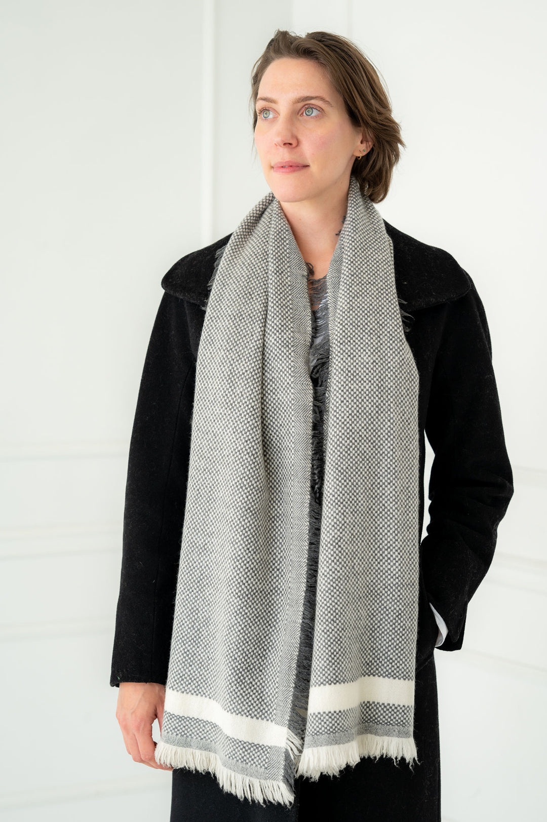 Thick and Plush Pure Cashmere Black and White Check Scarf