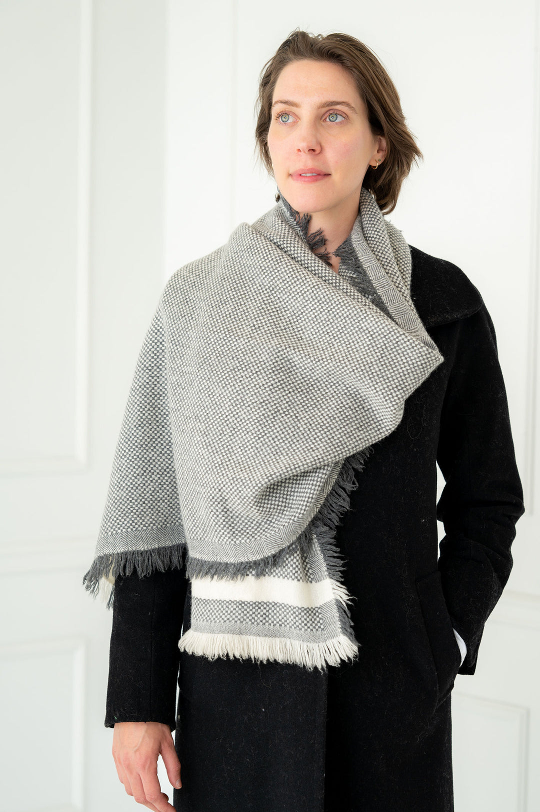 Thick and Plush Pure Cashmere Black and White Check Scarf