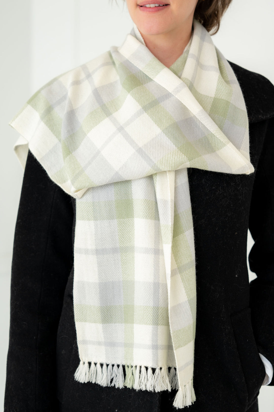 100% Cashmere Green Tartan Neck Scarf