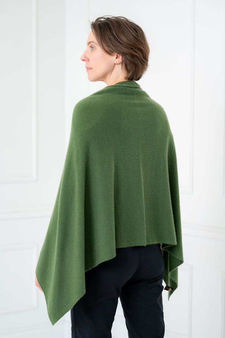 100% Cashmere Hunter Green Poncho