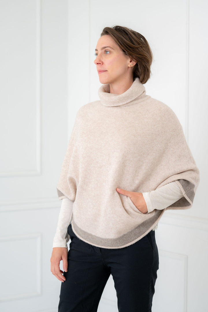 100% Cashmere Ivory Round Poncho