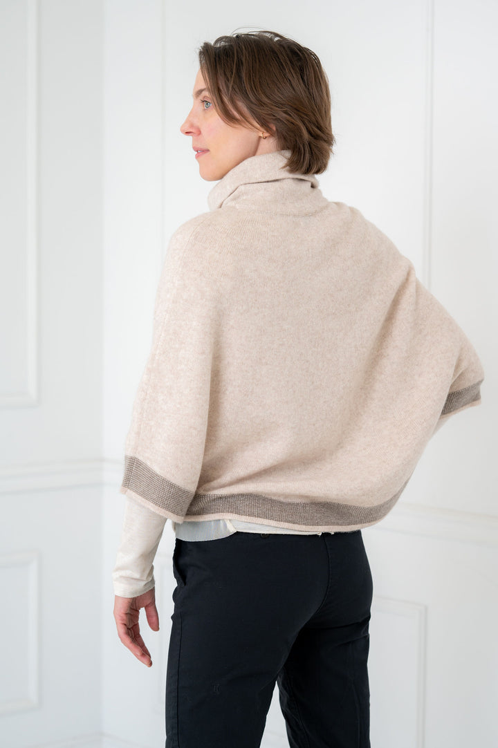 100% Cashmere Ivory Round Poncho