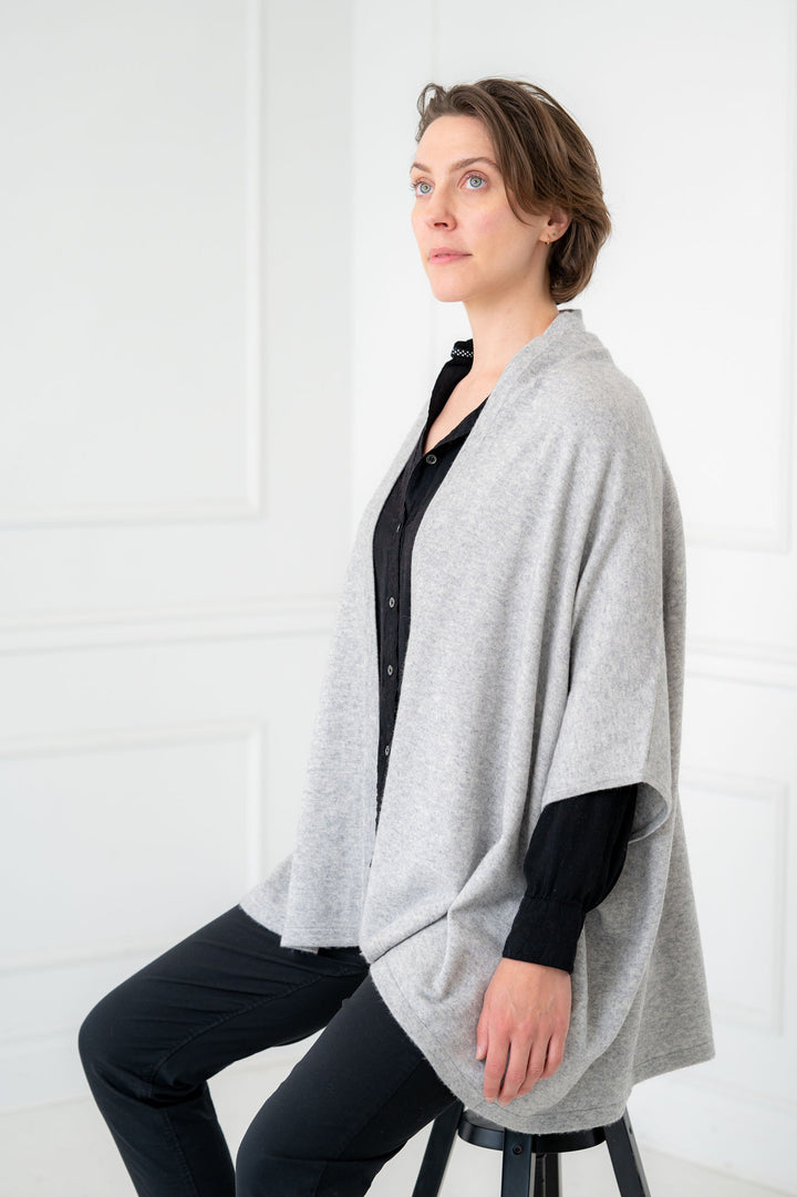 100% Cashmere Light Grey Kimono